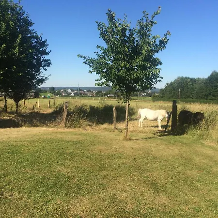 Des étangs à Montzen Hébergement de vacances *